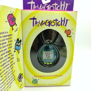 Tamagotchi Original P1/P2 Clear blue Bandai 1997 Boutique-Tamagotchis 4