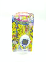 Tamagotchi Bandai Original Chibi White w/ blue 4