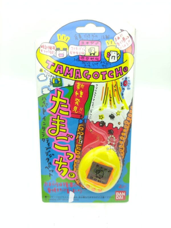 Tamagotchi Original P1/P2 Yellow w/ orange Bandai 1997 Boutique-Tamagotchis 2