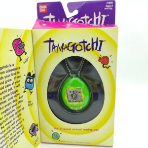 Tamagotchi Original P1/P2 Purple w/ yellow Original Bandai 1997 Boutique-Tamagotchis 6