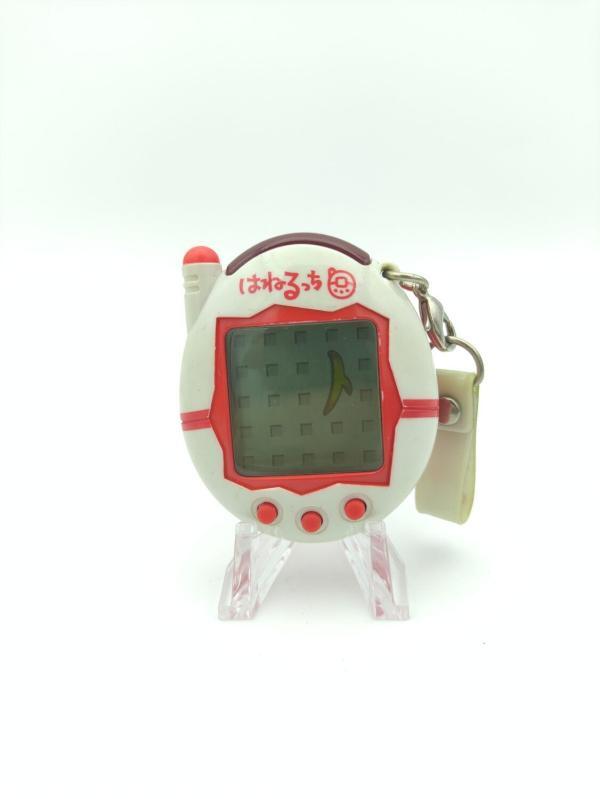Tamagotchi Keitai Kaitsuu Tamagotchi Plus Hanerutchi White w/ red (Copie) Buy-Tamagotchis 2