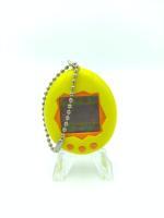 Tamagotchi Original P1/P2 Yellow w/ orange Bandai 1997 English Buy-Tamagotchis 3