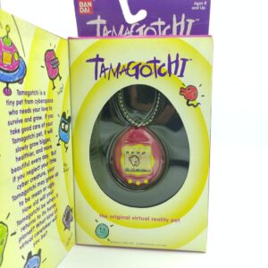Tamagotchi Original P1/P2 Purple w/ yellow Original Bandai 1997 Boutique-Tamagotchis 5