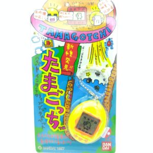 Tamagotchi Original P1/P2 Clear yellow Bandai 1997 Boutique-Tamagotchis 4