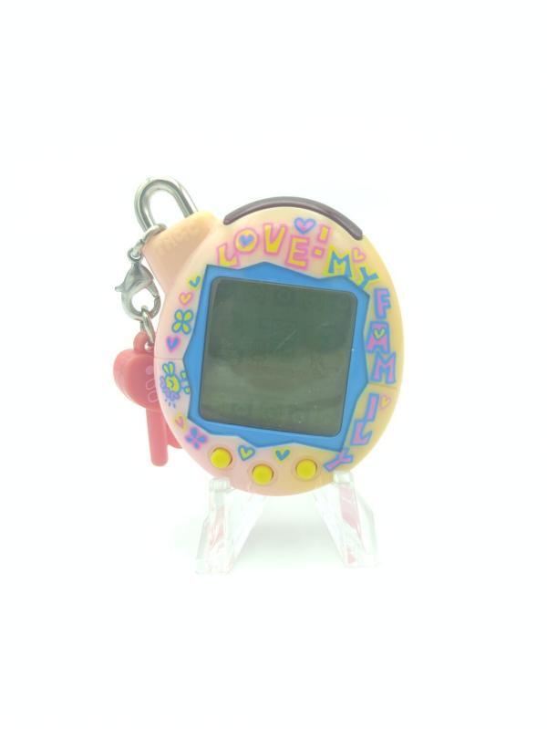 Tamagotchi Connection Version 5 V5 Familitchi Love My Family bandai Buy-Tamagotchis 2