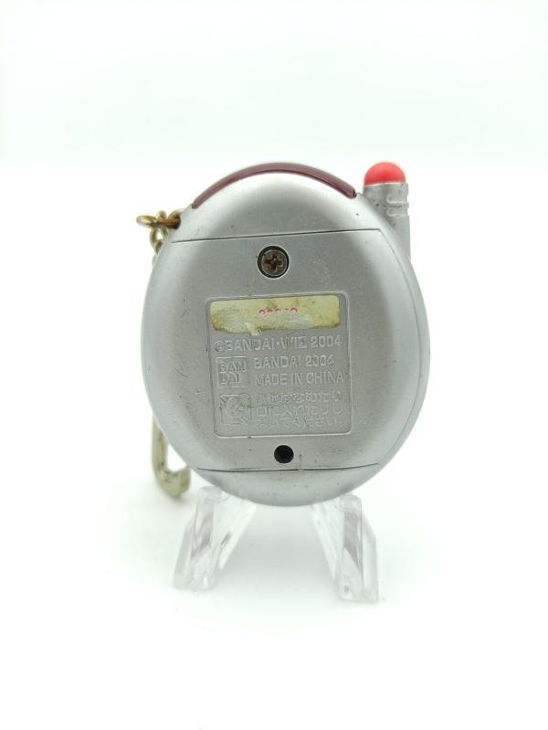 Tamagotchi Keitai Kaitsuu! Tamagotchi Plus Akai “Akaiin!” Silver Buy-Tamagotchis 3