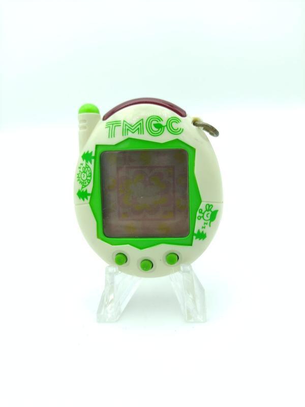 Tamagotchi Keitai Kaitsuu! Tamagotchi Plus Akai Natural White Bandai Buy-Tamagotchis 2