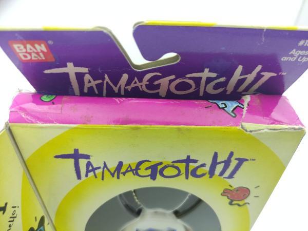 Tamagotchi Original P1/P2 White w/ blue Original Bandai 1997 Buy-Tamagotchis 3