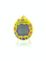 Tamagotchi Original P1/P2 Red 1997 English Asian Design Indonesia Boutique-Tamagotchis 5