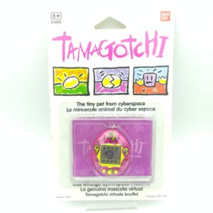 Tamagotchi Original P1/P2 White w/ blue Bandai 1997 English Boutique-Tamagotchis 4