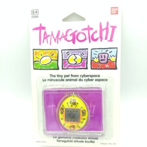 Tamagotchi Original P1/P2 Purple w/ yellow Bandai 1997 English Boutique-Tamagotchis 4