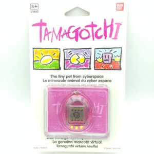 Tamagotchi Original P1/P2 Yellow w/ orange  Bandai 1997 English Boutique-Tamagotchis 4