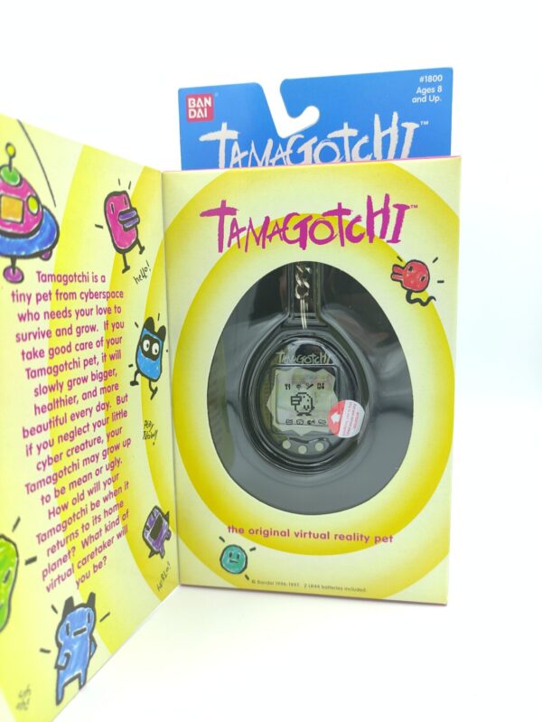 Tamagotchi Original P1/P2 black w/ grey Bandai 1997 English Boutique-Tamagotchis