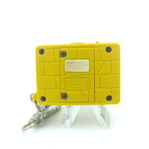 Digimon Digivice Digital Monster Ver 1 yellow w/ grey Bandai Buy-Tamagotchis 2