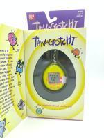 Tamagotchi Original P1/P2 yellow w/ orange Bandai 1997 English Buy-Tamagotchis 3
