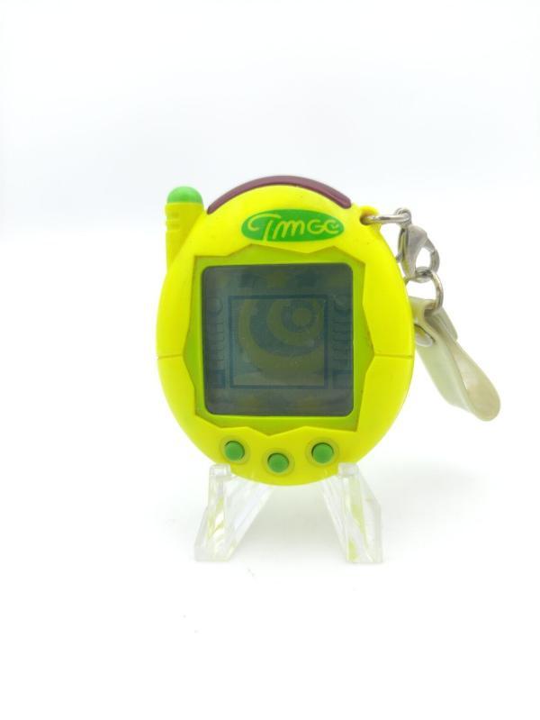 Tamagotchi Plus Keitai Kaitsuu Lemon Yellow Bandai Boutique-Tamagotchis