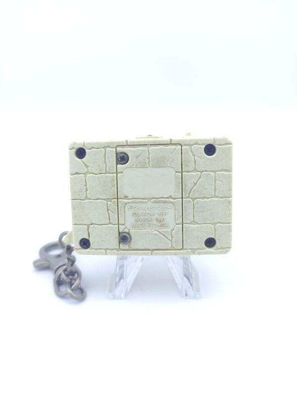 Digimon Digivice Digital Monster Ver 2 White with grey Bandai Buy-Tamagotchis 3