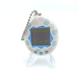 Tamagotchi Original P1/P2 White w/ spirals Bandai 1997 Virtual pet Buy-Tamagotchis