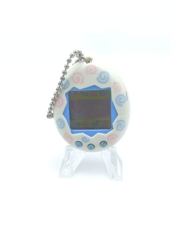 Tamagotchi Original P1/P2 White w/ spirals Bandai 1997 Virtual pet Buy-Tamagotchis 2