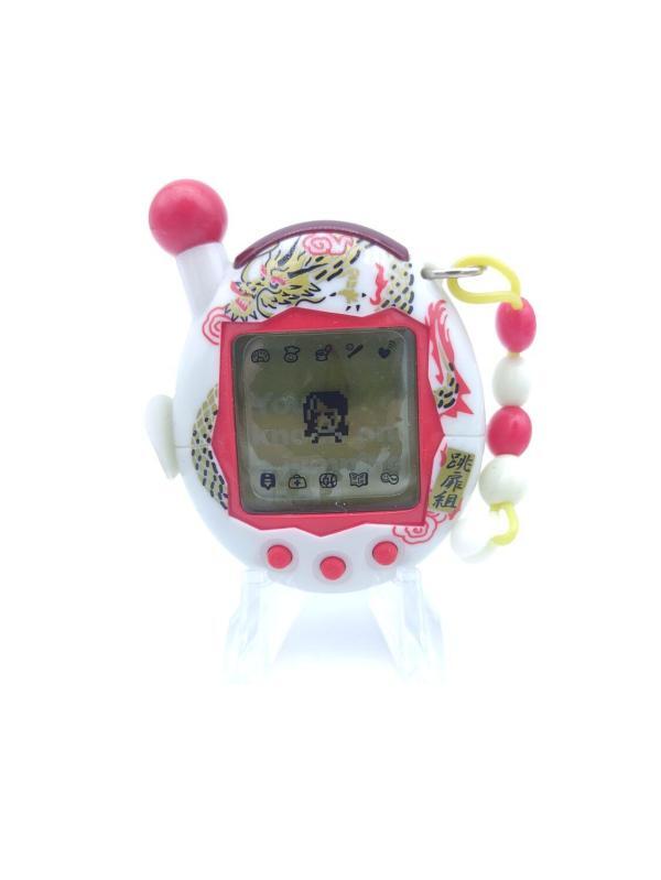 Tamagotchi Chou Jinsei Enjoi Hanerutchi 2 White w/ Red Buy-Tamagotchis 2