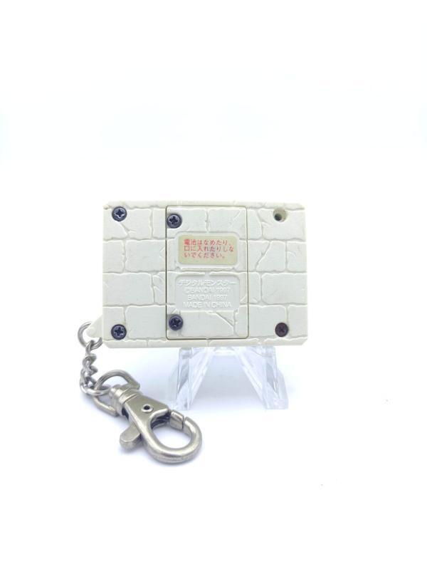 Digimon Digivice Digital Monster Ver 2 White with grey Bandai Buy-Tamagotchis 3