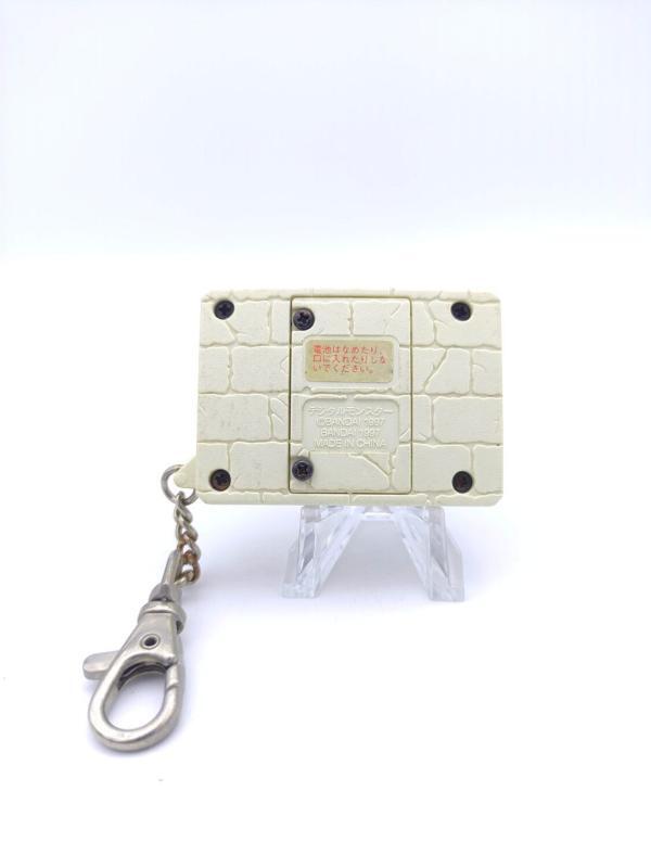Digimon Digivice Digital Monster Ver 2 White with grey Bandai Buy-Tamagotchis 3