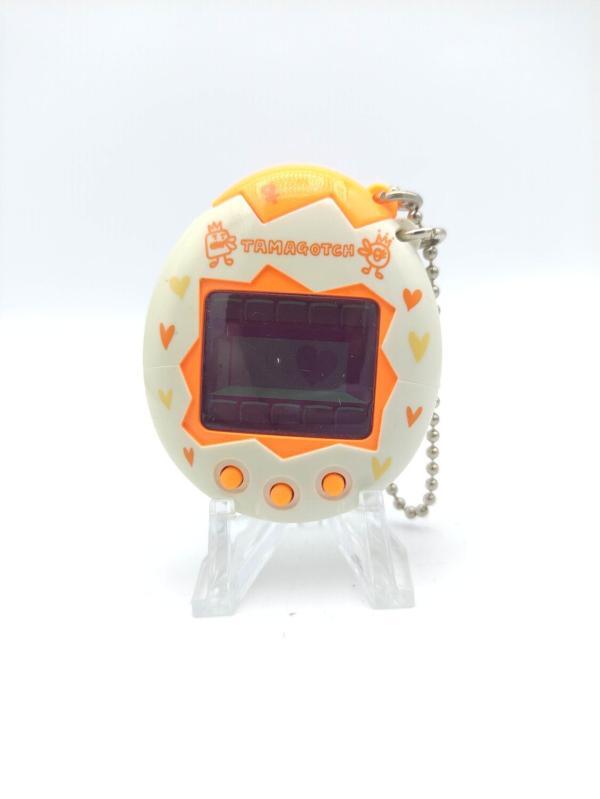 Tamagotchi Osutchi Mesutchi White w/ orange Bandai japan Buy-Tamagotchis 2