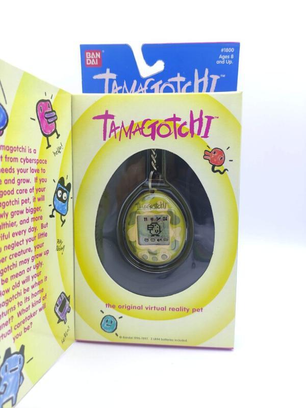 Tamagotchi Original P1/P2 green camo Bandai 1997 English Buy-Tamagotchis 2