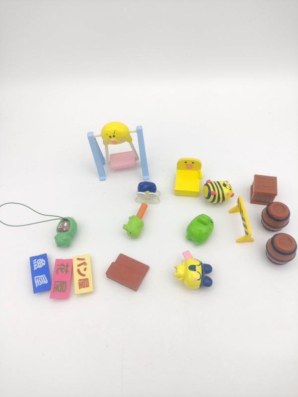 Lot Tamagotchi Bandai Figure Buy-Tamagotchis 2