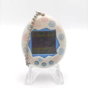 Tamagotchi Original P1/P2 White w/ spirals Bandai 1997 Virtual pet Buy-Tamagotchis