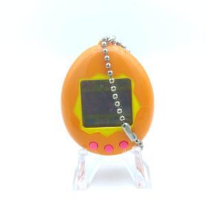 Tamagotchi Original P1/P2 orange w/ yellow Bandai 1997 English Buy-Tamagotchis