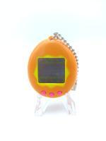 Tamagotchi Original P1/P2 orange w/ yellow Bandai 1997 English Buy-Tamagotchis 3