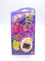 Tamagotchi Osutchi Mesutchi White w/ orange Bandai japan boxed Buy-Tamagotchis 3