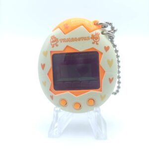 Tamagotchi Original P1/P2 White w/ blue Original Bandai 1997 Boutique-Tamagotchis 5