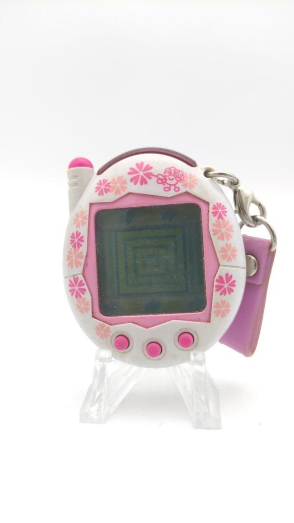 Tamagotchi Keitai Kaitsuu Tamagotchi Plus White Flower Bandai Buy-Tamagotchis 2