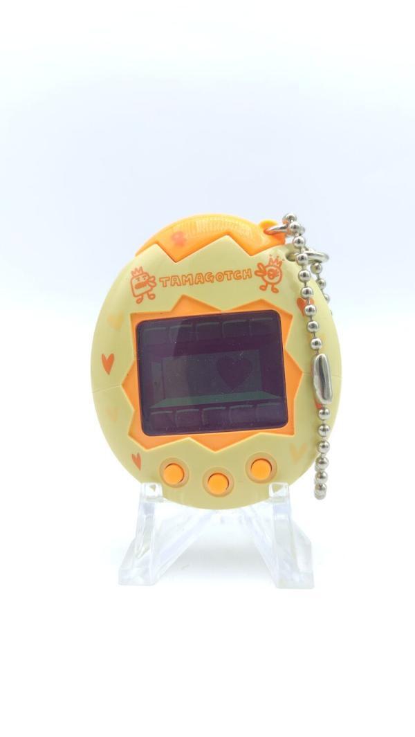 Tamagotchi Osutchi Mesutchi White w/ orange Bandai japan Buy-Tamagotchis 2