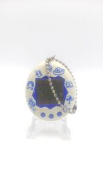 Tamagotchi Original P1/P2 White w/ blue Original Bandai 1997 Boutique-Tamagotchis 2