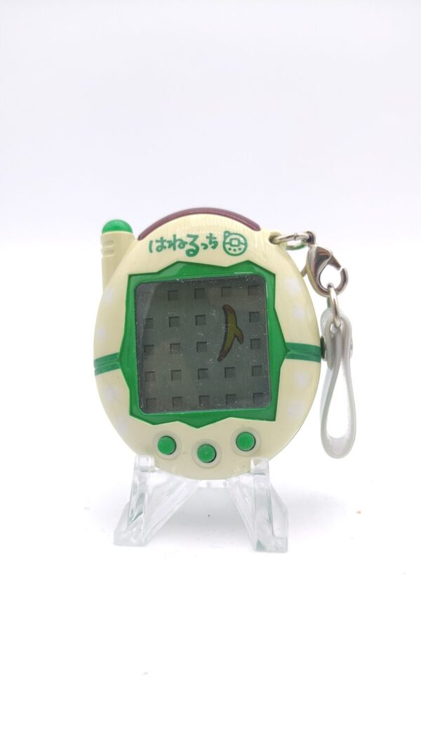 Tamagotchi Keitai Kaitsuu Tamagotchi Plus Hanerutchi White w/ green Buy-Tamagotchis 2