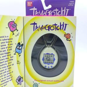 Tamagotchi Original P1/P2 white w/ blue Bandai 1997 English Buy-Tamagotchis