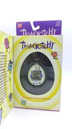 Tamagotchi Original P1/P2 white w/ blue Bandai 1997 English Buy-Tamagotchis 3