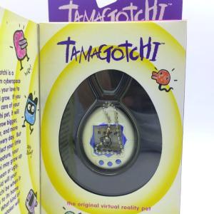 Tamagotchi Original P1/P2 white w/ blue Bandai 1997 English Buy-Tamagotchis