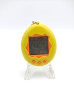 Tamagotchi Original P1/P2 Yellow w/ orange Bandai 1997 Buy-Tamagotchis 3