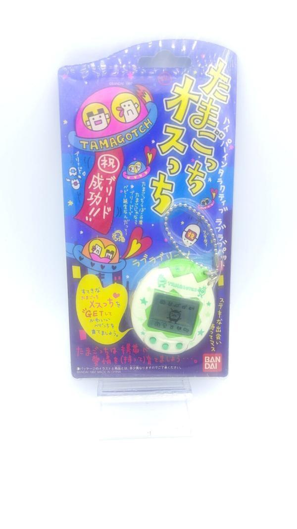 Tamagotchi Osutchi Mesutchi White w/ green Bandai japan boxed Buy-Tamagotchis 2