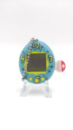 Tamagotchi Original P1/P2 Teal w/ yellow Bandai Japan 1997 Boutique-Tamagotchis 2