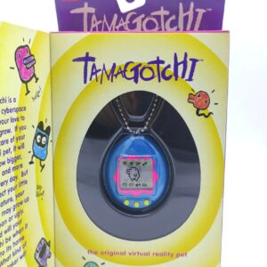 Tamagotchi Original P1/P2 green w/ blue Bandai 1997 English Boutique-Tamagotchis 6