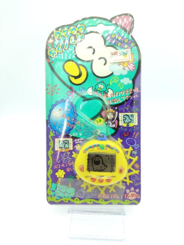 RakuRaku Dinokun Dinkie Dino Pocket Game Virtual Pet Yellow Buy-Tamagotchis 2