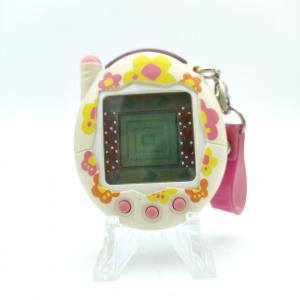 Tamagotchi Keitai Kaitsuu Tamagotchi Plus White Flowering Bandai Buy-Tamagotchis