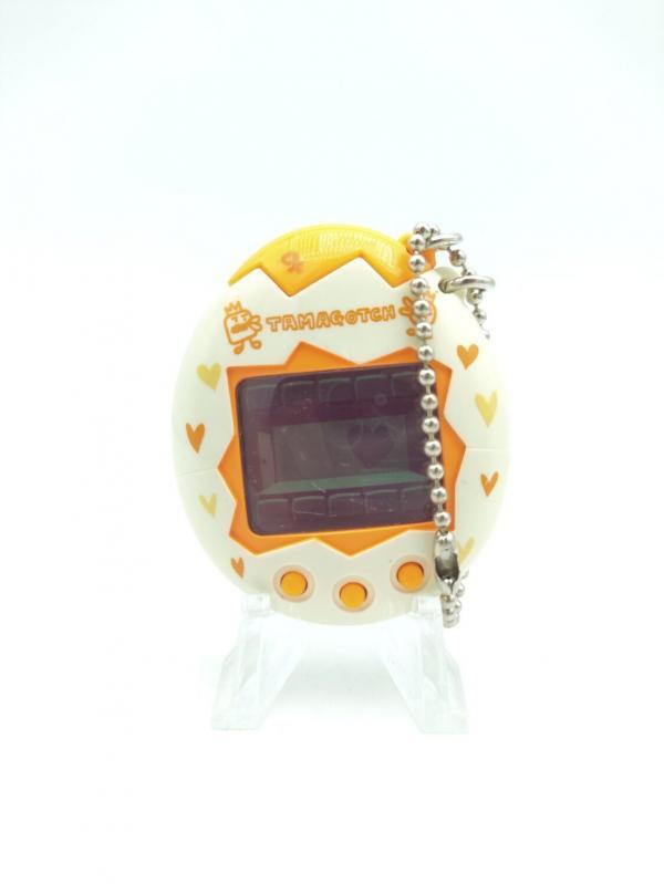Tamagotchi Osutchi Mesutchi White w/ orange Bandai japan Buy-Tamagotchis 2