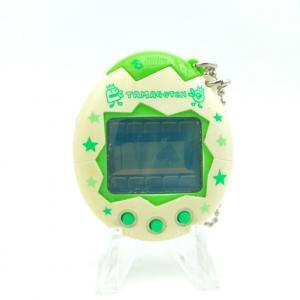 Tamagotchi Osutchi Mesutchi White w/ green Bandai japan Buy-Tamagotchis