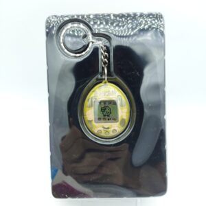 Tamagotchi Original P1/P2 green camo Bandai 1997 English Buy-Tamagotchis 2